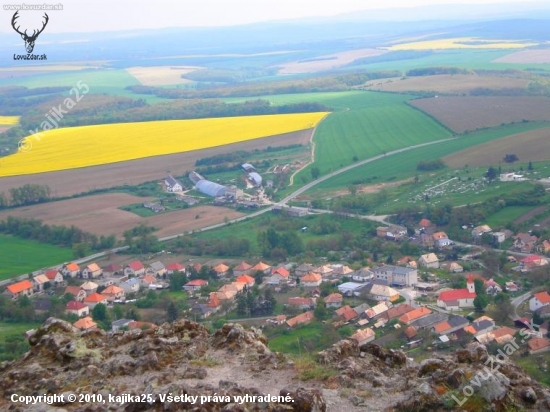 Výhľad z Kosihovského Kamenného vrchu