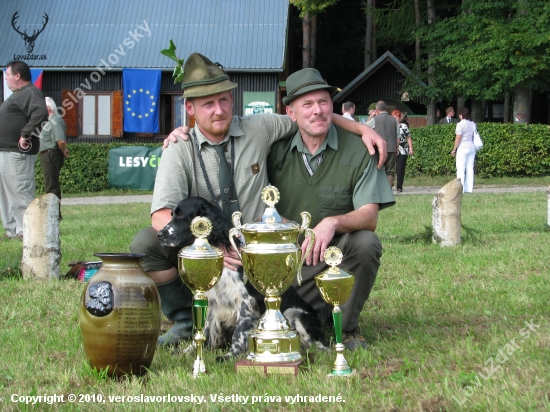 šťastný majitel a hrdý chovatel s Vítězem Memoriálu Mileny Štěrbové 2010