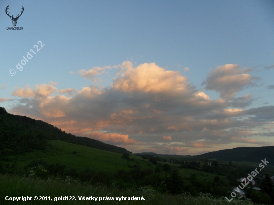 Jeden pekný podvečer nad našou dedinkou