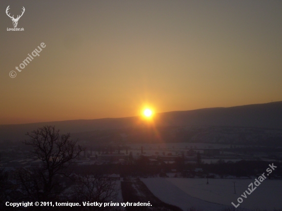 príroda, mesto a západ