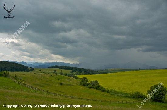 Búrka nad horami...