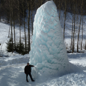 Ľadový stalagmit