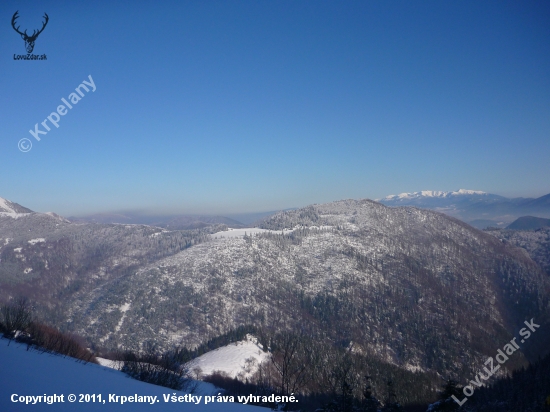 v pozadí Nízke Tatry