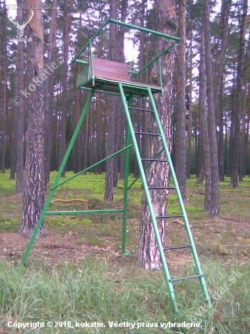 přenosný kovový posed