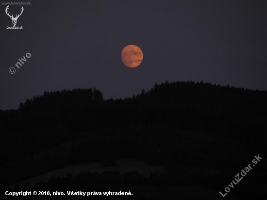 Měsic nad Tarandovou