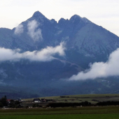 Pohled na Tatry v mlžném oparu