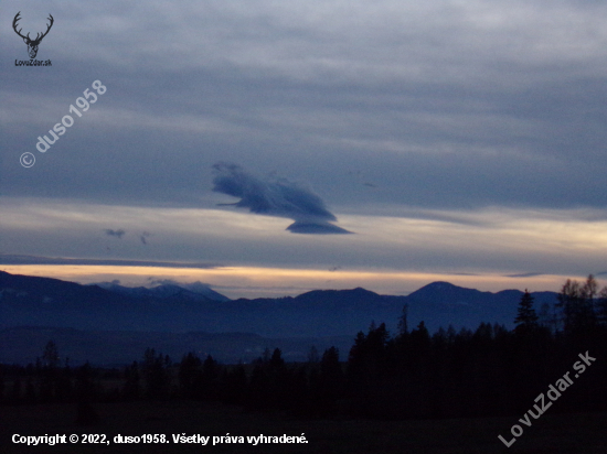 Podvečerné UFO